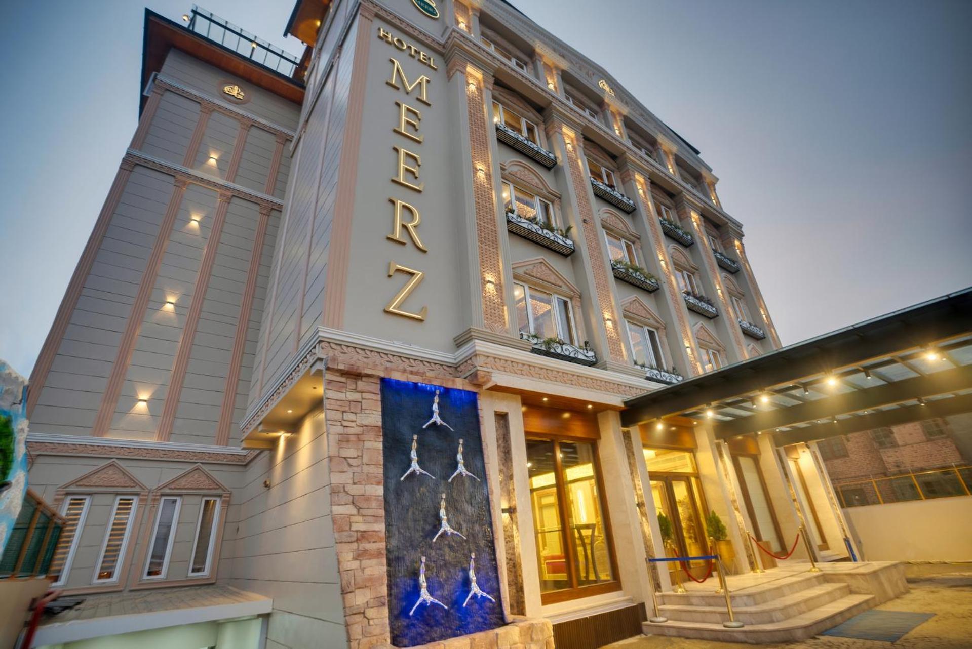 Hotel Meerz Srinagar  Exterior photo